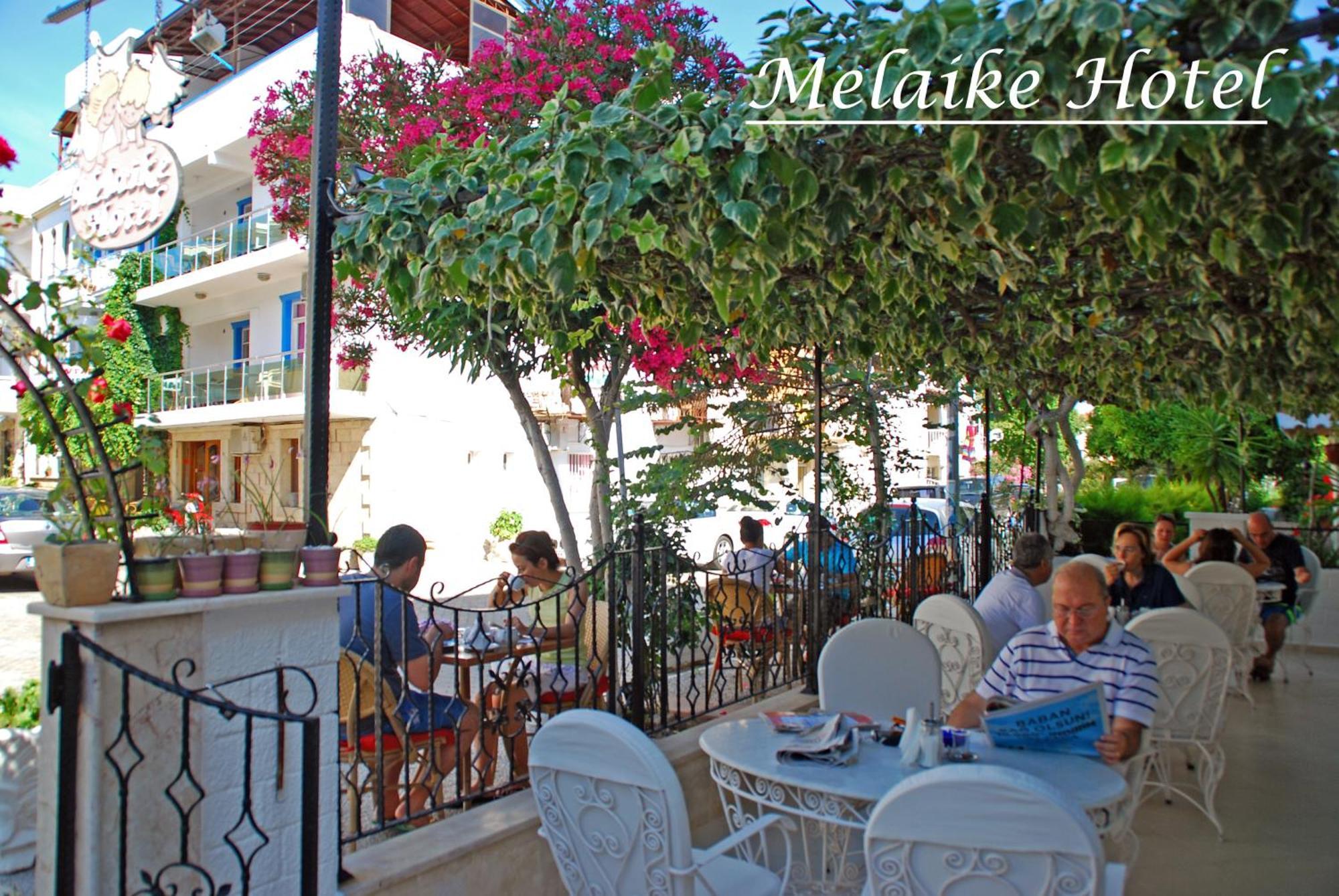 Melaike Hotel Foca Exterior photo